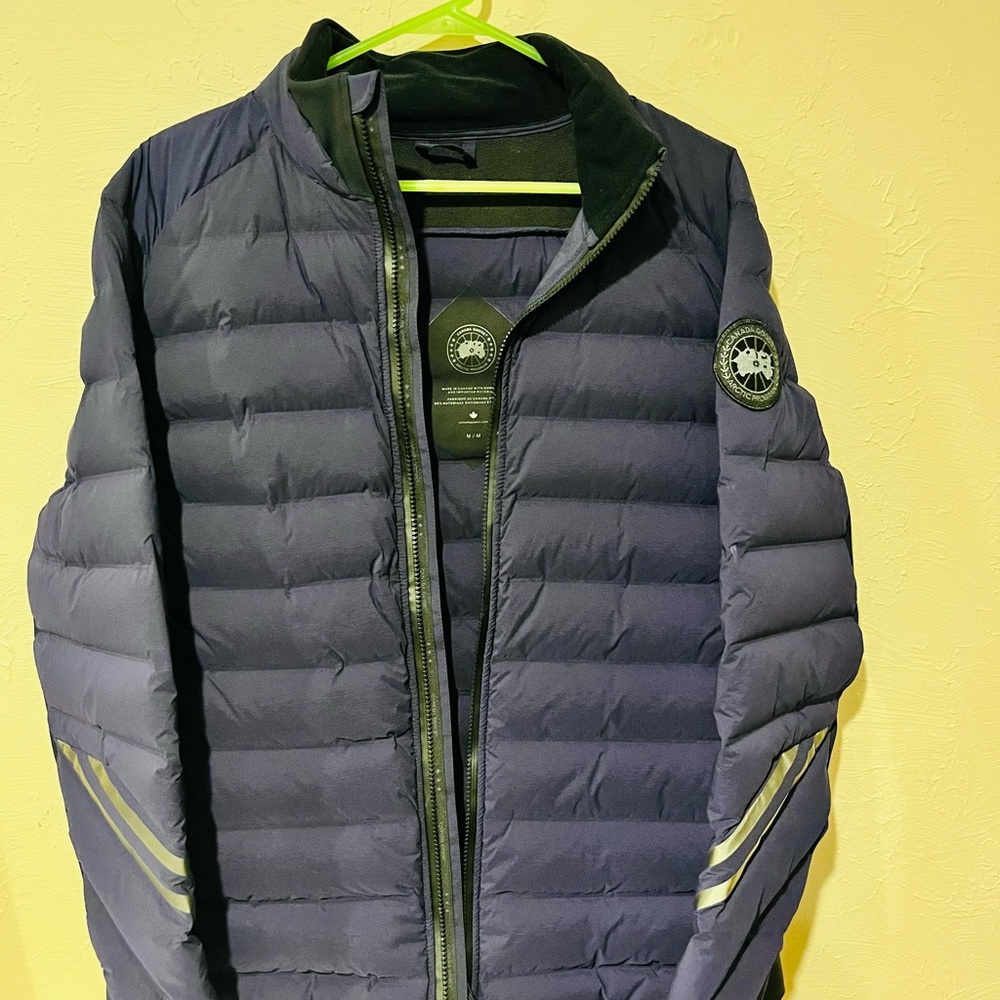 Original Canada goose jacket size medium. Nice jacket asking for $650 OBO